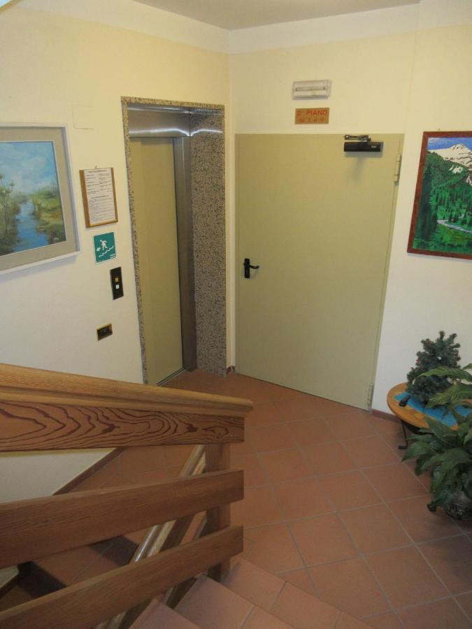 Albergo Lucia Тезеро Екстериор снимка
