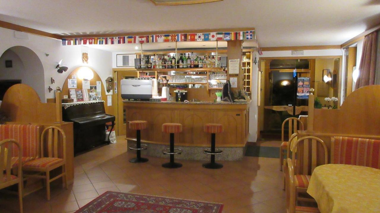 Albergo Lucia Тезеро Екстериор снимка